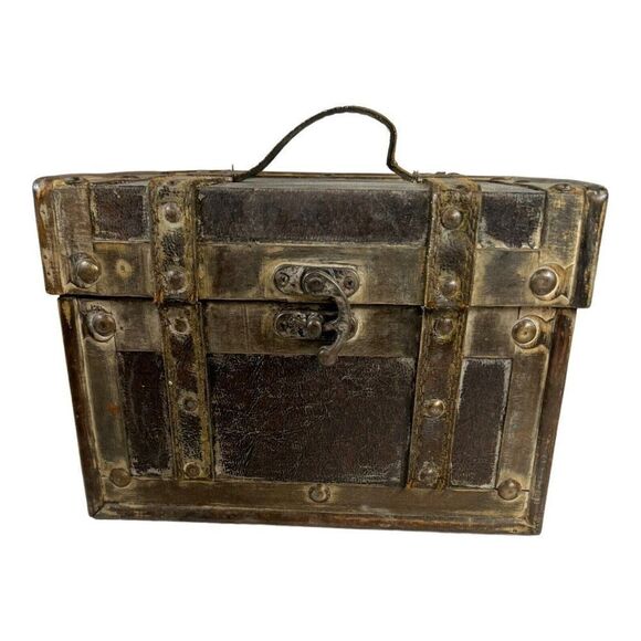 Vintage Wooden Leather Box Trinket Photo Keepsake Storage Case Handle Clasp - Picture 1 of 14